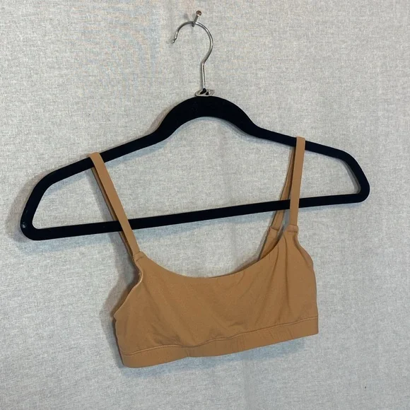 SKIMS Scoop Bralette Nude SZ XS LIKE NEW - Picture 3 of 6